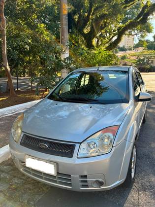 FORD FIESTA 1.6 MPI CLASS SEDAN 8V FLEX 4P MANUAL FORD FIESTA 1.6 MPI CLASS SEDAN 8V FLEX 4P MANUAL